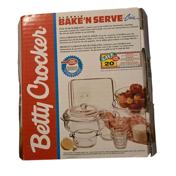 Vintage Betty Crocker New In Box (NIB) Fluted Pie Plate 8.5 X 1.5 1995 - Picture 2 of 8